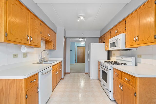 10278 Southwest Highway 1A, Chicago Ridge, IL 60415