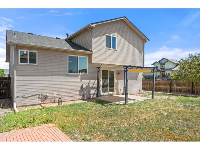 2804 Chickaree Pl SW, Loveland, CO 80537