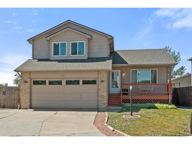 2804 Chickaree Pl SW, Loveland, CO 80537