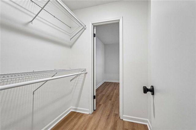 1001 Lake Pointe Circle, Roswell, GA 30075