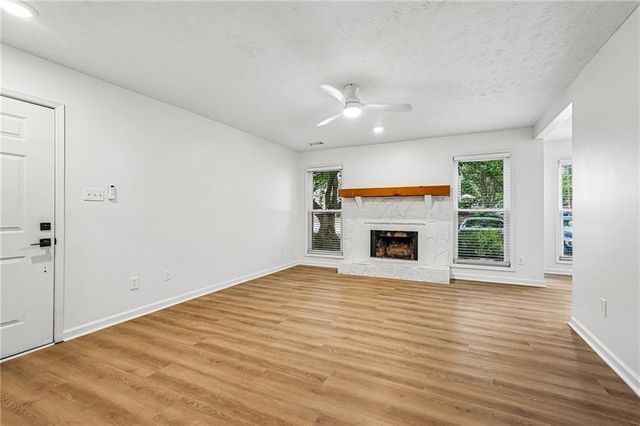 1001 Lake Pointe Circle, Roswell, GA 30075