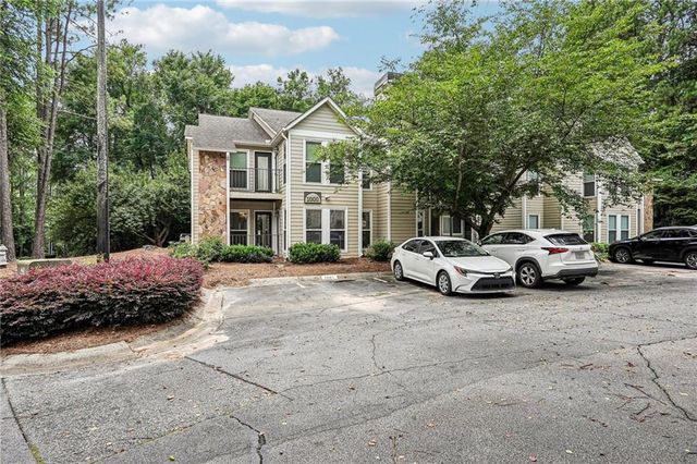 1001 Lake Pointe Circle, Roswell, GA 30075
