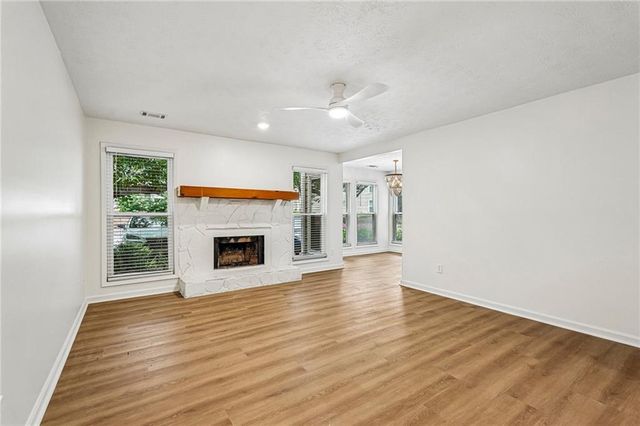 1001 Lake Pointe Circle, Roswell, GA 30075