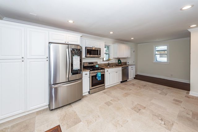 822 5th Avenue, Charleston, SC 29407