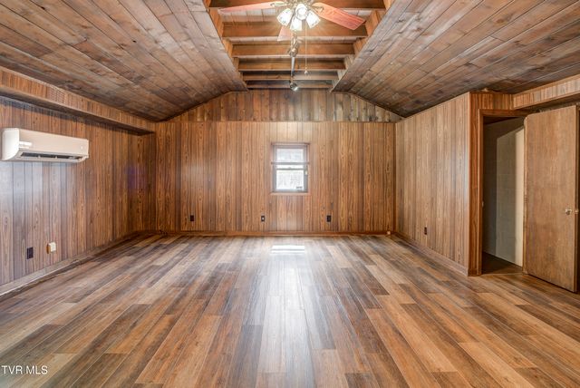 1306 Milligan Highway, Johnson City, TN 37601