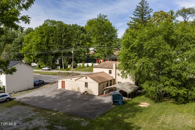 1306 Milligan Highway, Johnson City, TN 37601