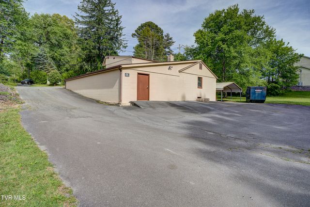 1306 Milligan Highway, Johnson City, TN 37601