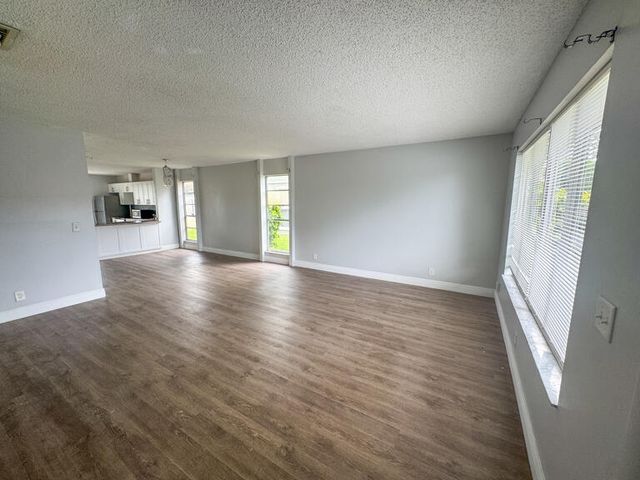 4852 Orleans Court D, West Palm Beach, FL 33415