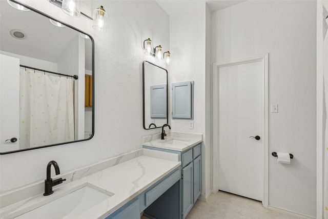 3300 Fairmeadows Lane, Fort Worth, TX 76123