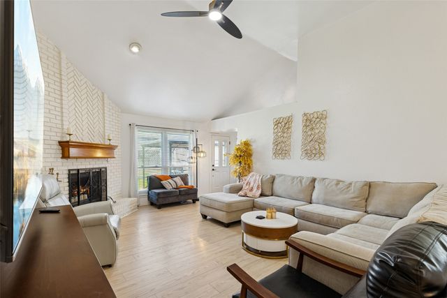 3300 Fairmeadows Lane, Fort Worth, TX 76123