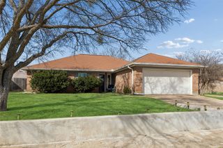 3300 Fairmeadows Lane, Fort Worth, TX 76123