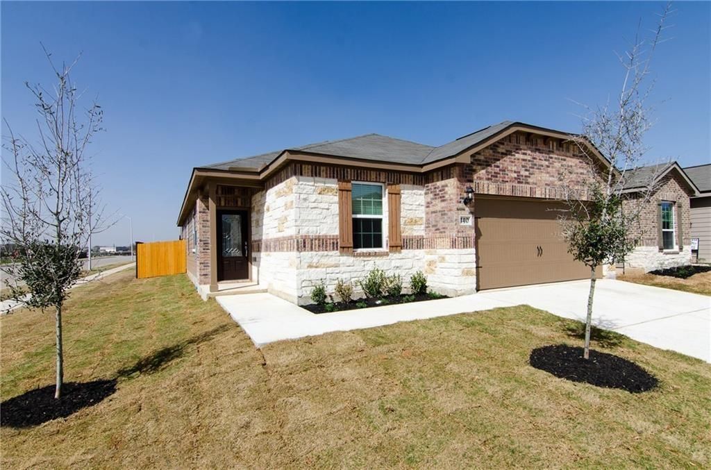 140 Constitution ST, Liberty Hill, TX 78642