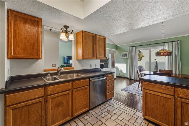 2680 W SCARSDALE CT, Taylorsville, UT 84129