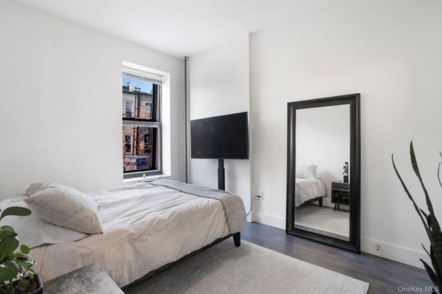 1684 Woodbine 3B, Ridgewood, NY 11385