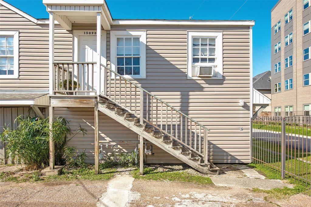 1509 Enid Street D, Houston, TX 77009