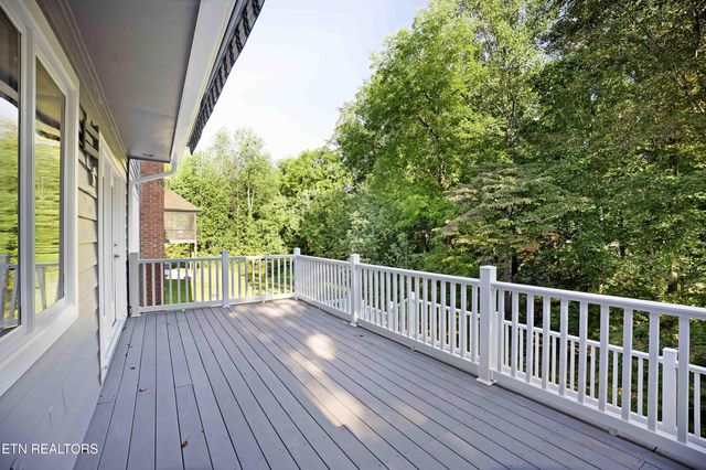 102 Daksi Way, Loudon, TN 37774