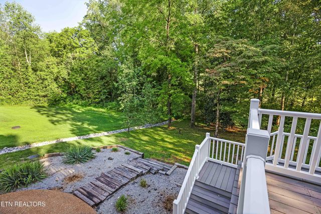 102 Daksi Way, Loudon, TN 37774