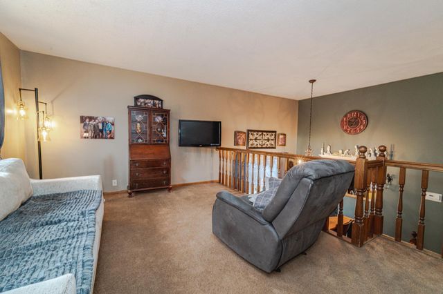 3020 117th Avenue NW, Coon Rapids, MN 55433