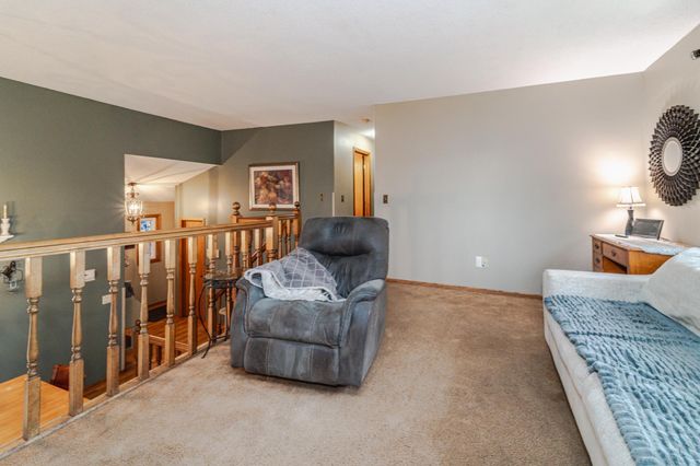 3020 117th Avenue NW, Coon Rapids, MN 55433