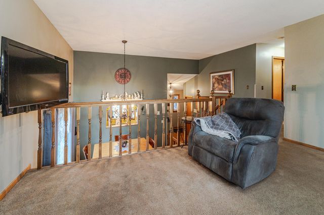 3020 117th Avenue NW, Coon Rapids, MN 55433
