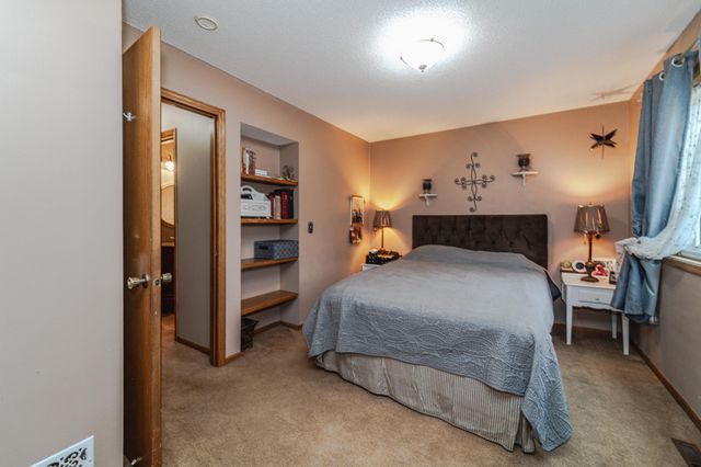 3020 117th Avenue NW, Coon Rapids, MN 55433