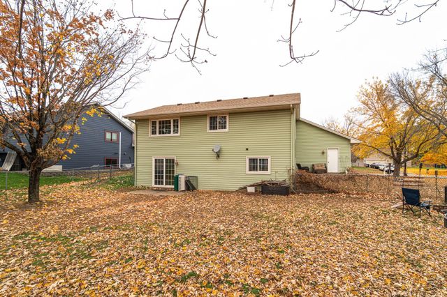 3020 117th Avenue NW, Coon Rapids, MN 55433