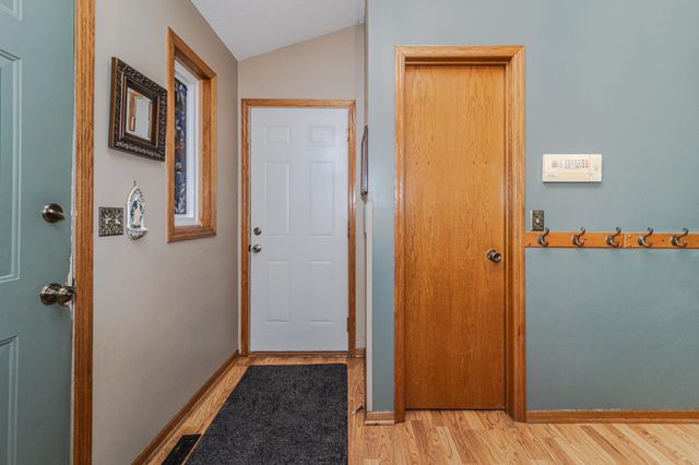 3020 117th Avenue NW, Coon Rapids, MN 55433