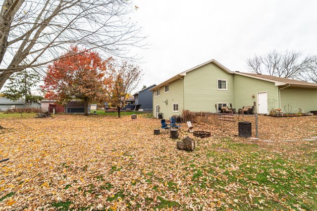 3020 117th Avenue NW, Coon Rapids, MN 55433