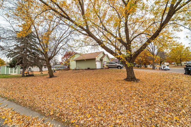 3020 117th Avenue NW, Coon Rapids, MN 55433