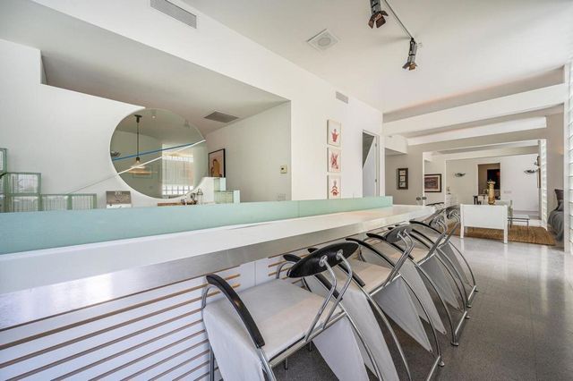 520 W ViA Lola, Palm Springs, CA 92262