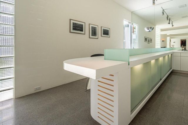 520 W ViA Lola, Palm Springs, CA 92262