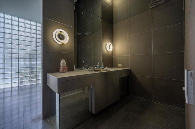 520 W ViA Lola, Palm Springs, CA 92262