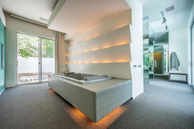 520 W ViA Lola, Palm Springs, CA 92262