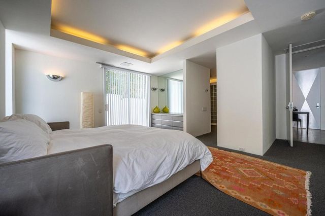 520 W ViA Lola, Palm Springs, CA 92262