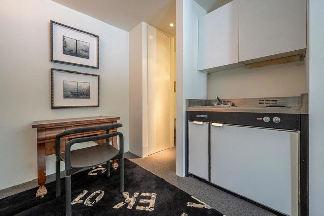 520 W ViA Lola, Palm Springs, CA 92262