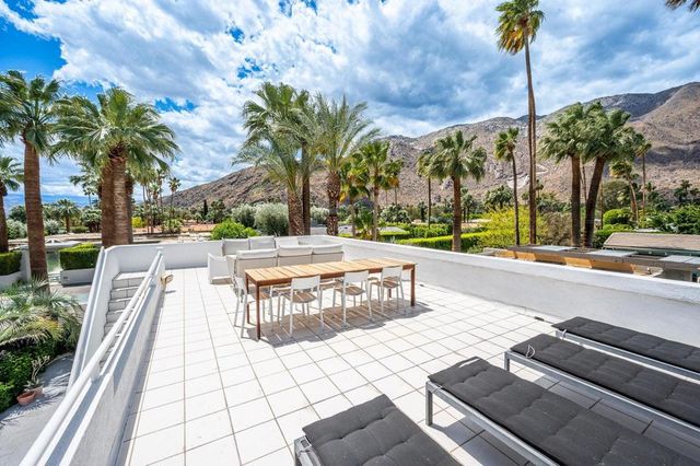 520 W ViA Lola, Palm Springs, CA 92262