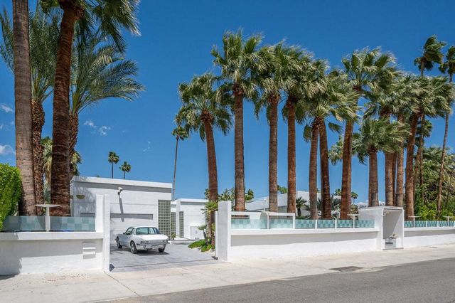 520 W ViA Lola, Palm Springs, CA 92262