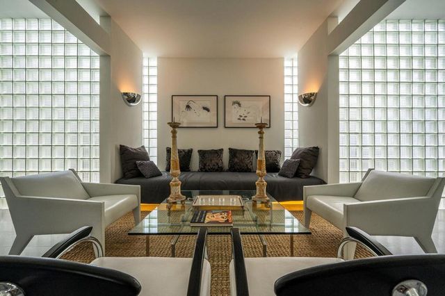 520 W ViA Lola, Palm Springs, CA 92262