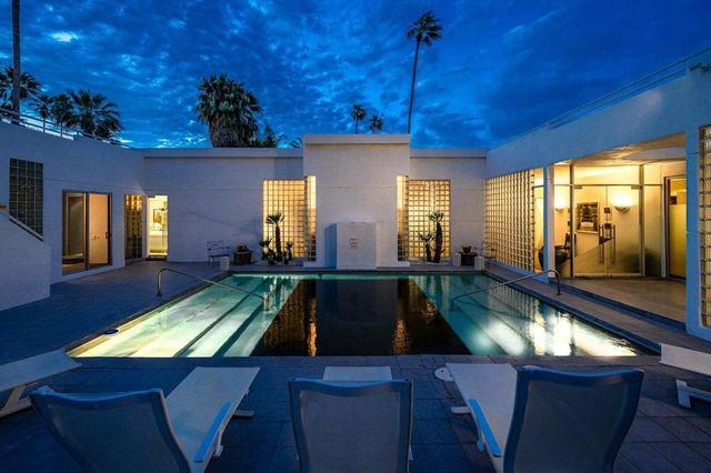 520 W ViA Lola, Palm Springs, CA 92262