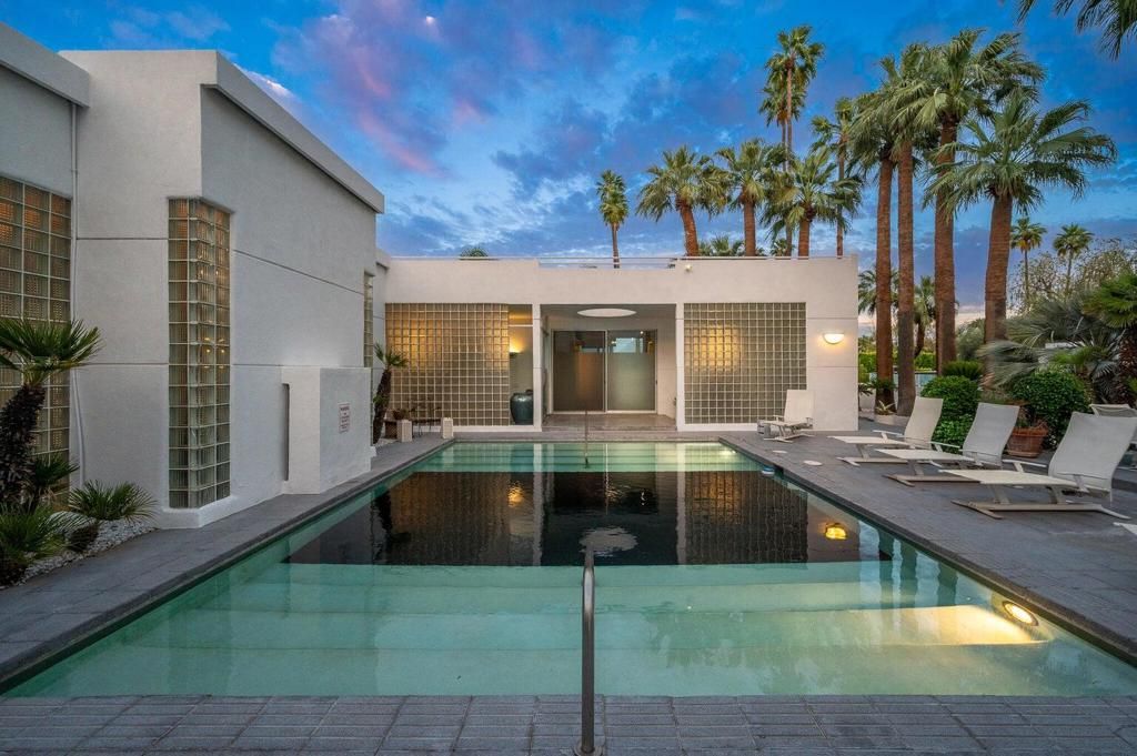 520 W ViA Lola, Palm Springs, CA 92262
