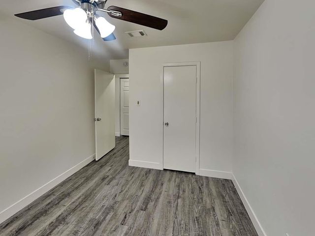 6 Canyon Oak Place, The Woodlands, TX 77380