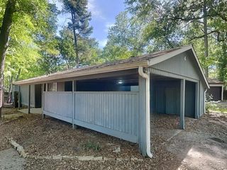 6 Canyon Oak Place, The Woodlands, TX 77380