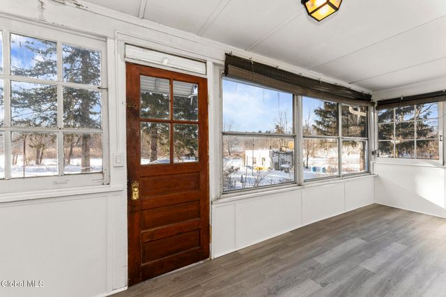 40 Brunswick Road, Troy, NY 12180