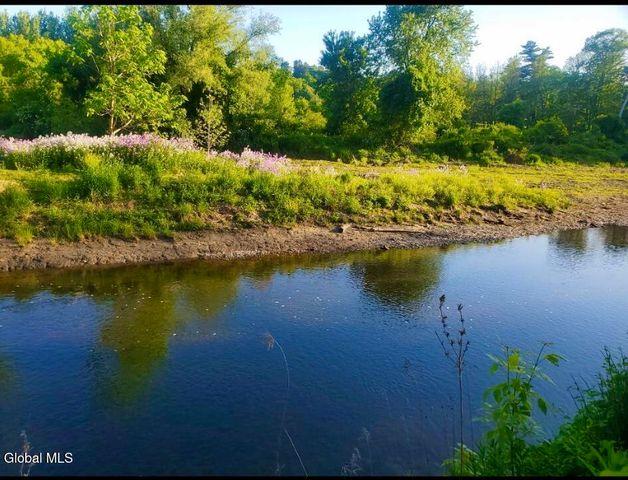 40 Brunswick Road, Troy, NY 12180