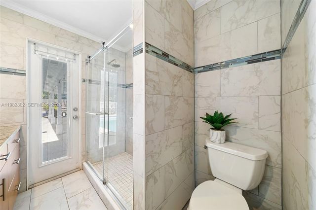 1040 SW 66th Avenue, Pembroke Pines, FL 33023