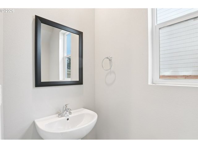 1557 N Millican Creek St, Lafayette, OR 97127