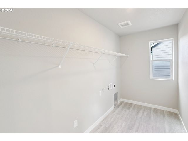 1557 N Millican Creek St, Lafayette, OR 97127