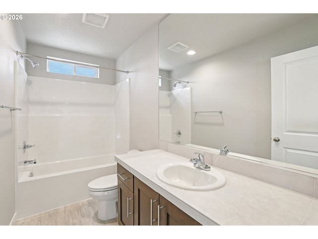 1557 N Millican Creek St, Lafayette, OR 97127