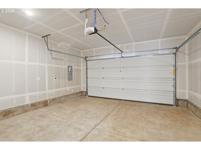 1557 N Millican Creek St, Lafayette, OR 97127