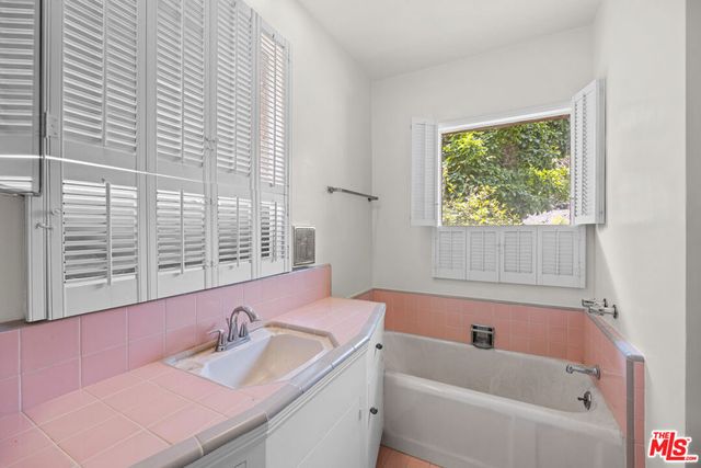 11623 Canton Place, Studio City, CA 91604